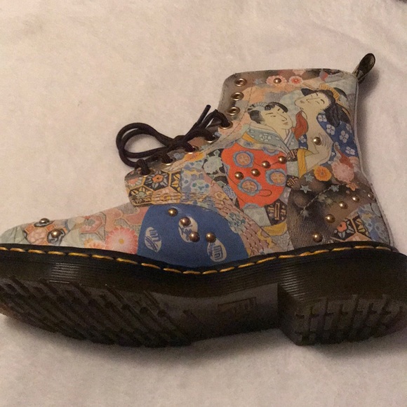 Dr. Martens boots unisex size 7 - Picture 4 of 10